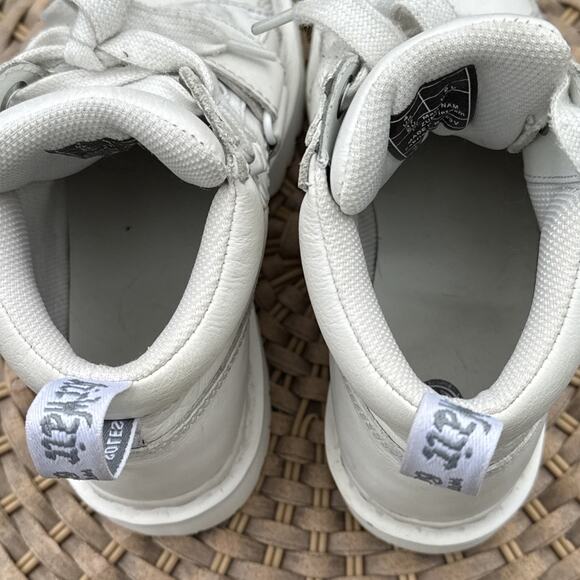 Dr. Martens Zuma II Women's 6 Ankle Lace-Up Strap White Zuma II UK 4 EU 37 - Picture 13 of 16